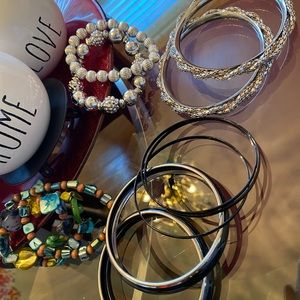 Women’s Costume Jewelry